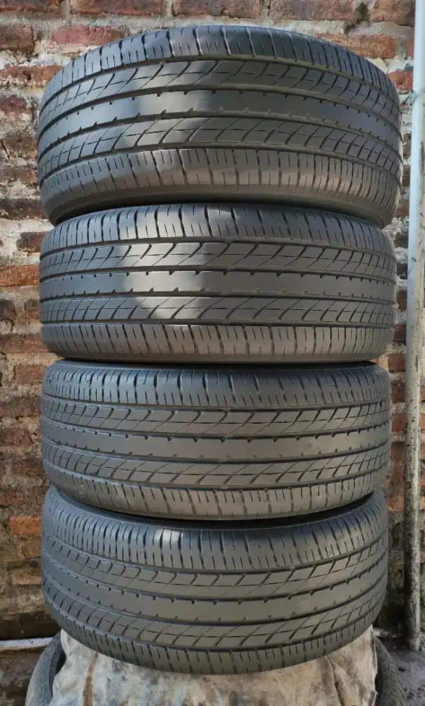 Ban Toyo Tranpath 235/50 R18 (4pc)