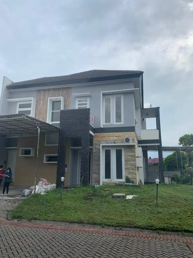 DISEWAKAN RUMAH DI VILLA TAMAN TELAGA 2 CITRALAND MINIMALIS SIAP HUNI