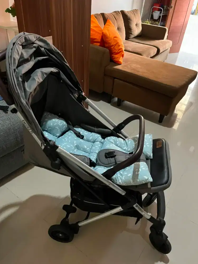 Baby Stroller masih BAGUS.