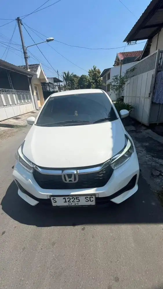 Jual santai honda brio satya automatic mulus km 8rb pemakaian dlm kota