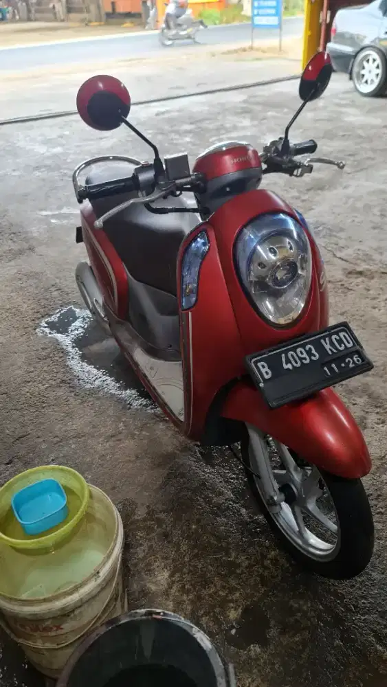 Honda Scoopy 2016