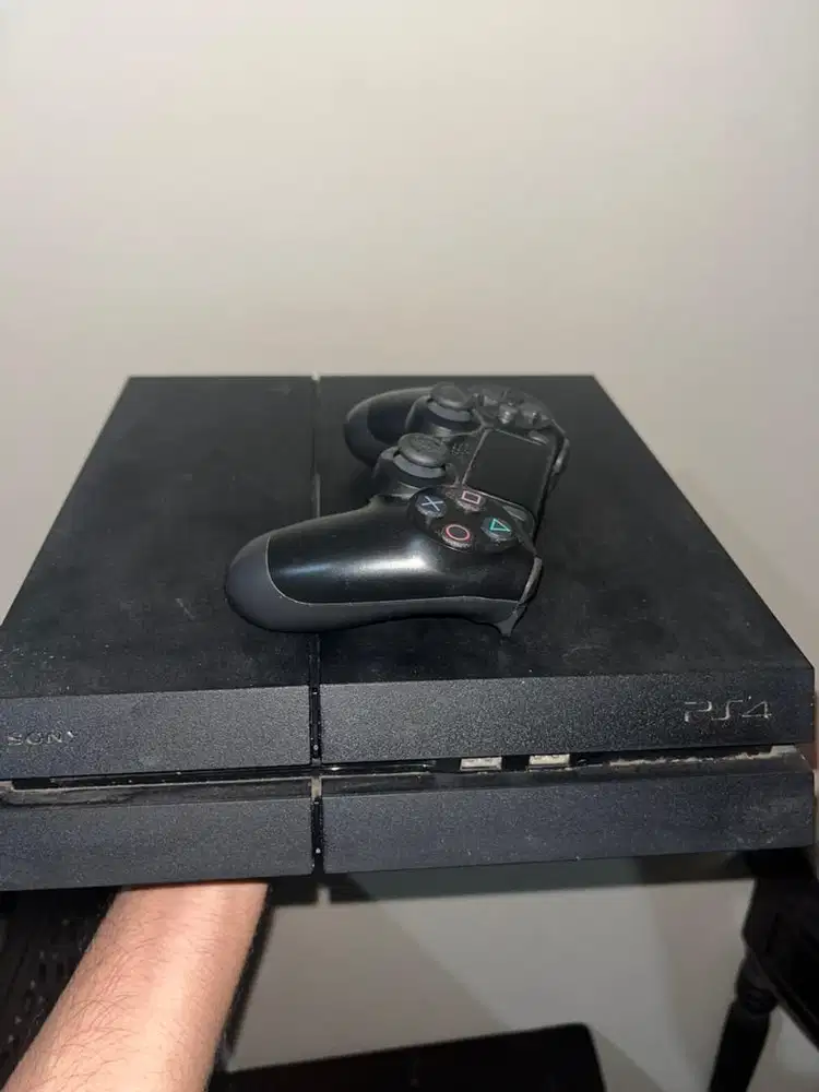 PS4 Digital 500gb With stick 1
