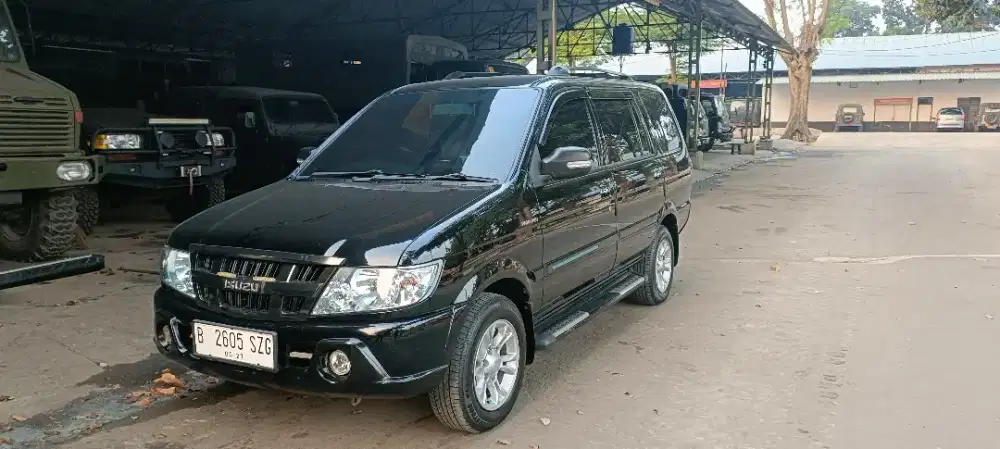 Isuzu phanter 2017 full original boddy cat original