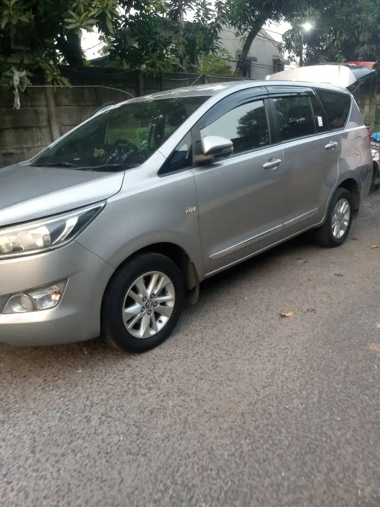 Toyota Innova G AT Bensin  Dijual Cepat