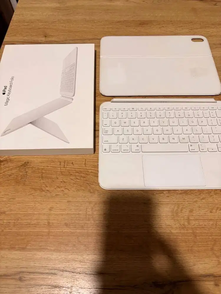 Apple Magic Keyboard Folio Original – iPad 10 / iPad 11 (A16)