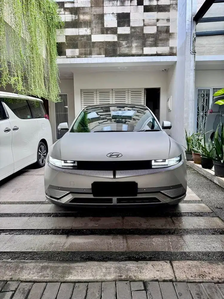 BU CASH! HYUNDAI IONIQ 5 SIGNATURE LR 2023 SUPER LOW KM ISTIMEWA SKL!!