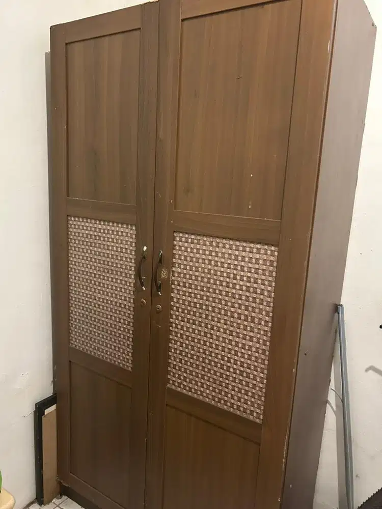 Lemari pakaian 2pintu