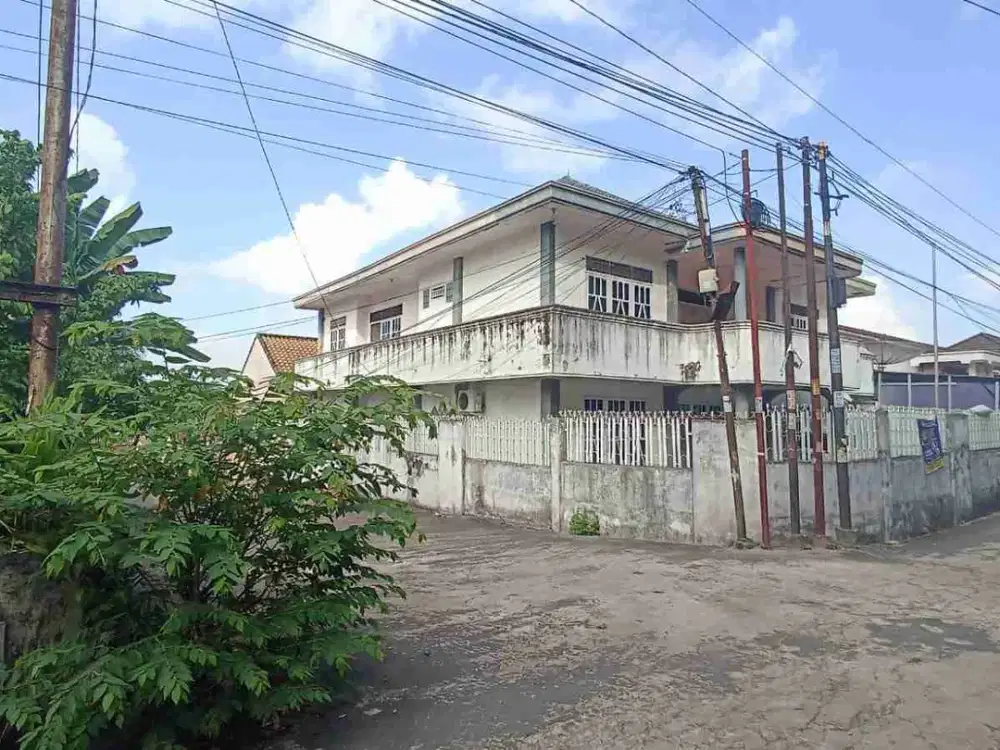 Dijual rumah 2 lantai lokasi belakang PTC mall 8 Ilir Palembang