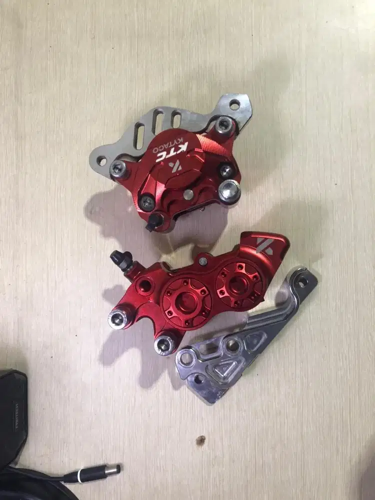 Kaliper KTC Kytaco 4 piston axial depan belakang PCX 150 CBS