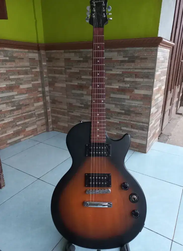 Gitar Elektrik Epiphone Les Paul spesial satin