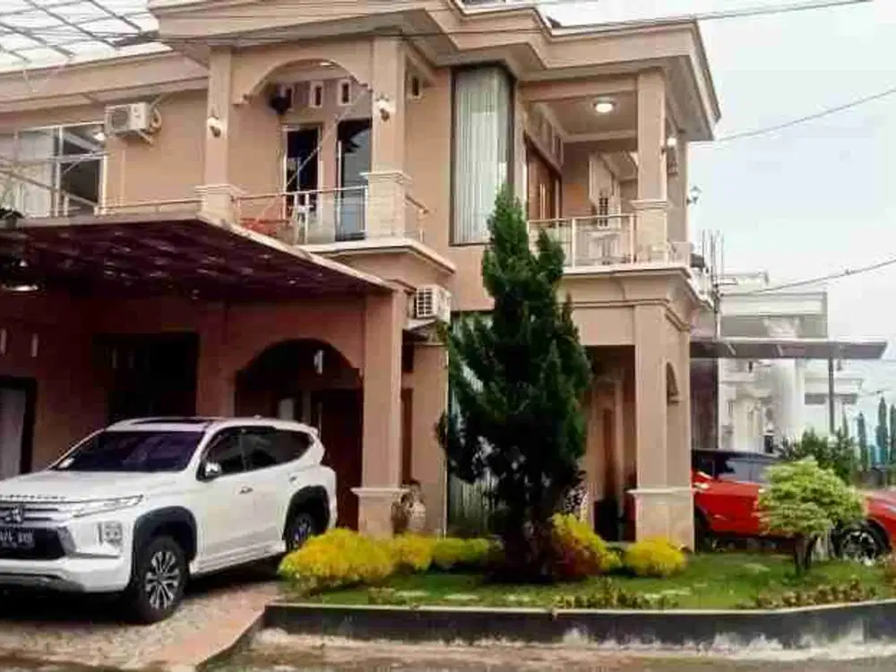 Rumah mewah 2 lantai perum elit Purbalingga
