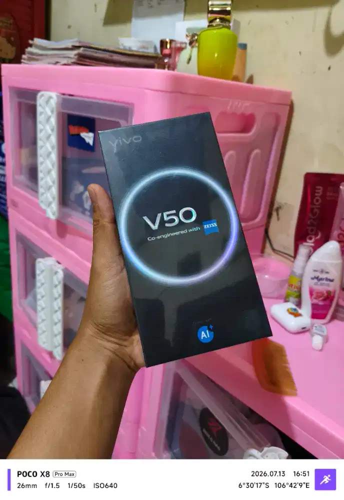 Vivo V50 12/512 GB ZEISS BNIB NEW BARU