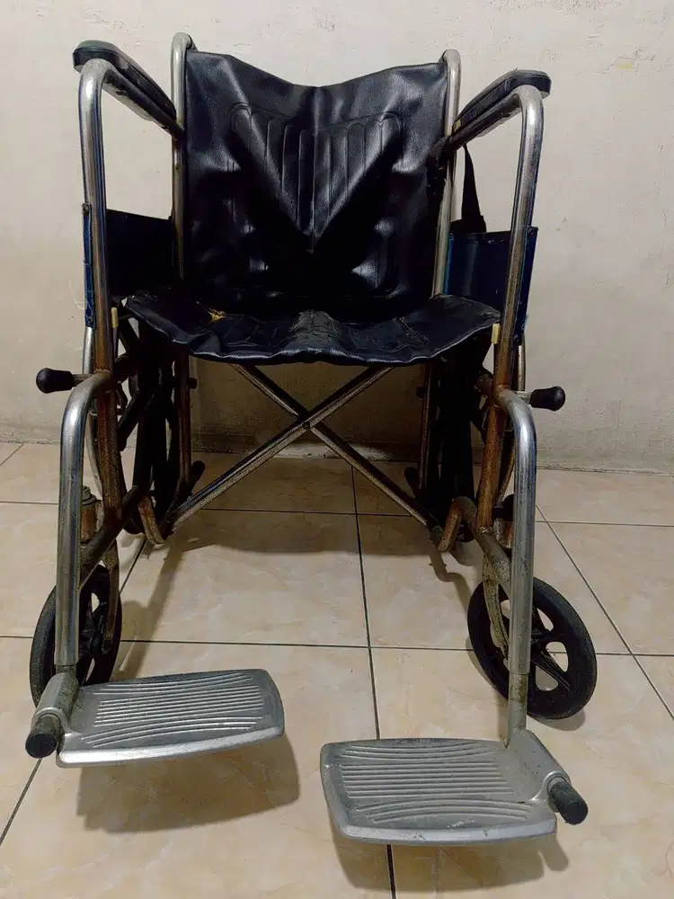 Dijual kursi roda