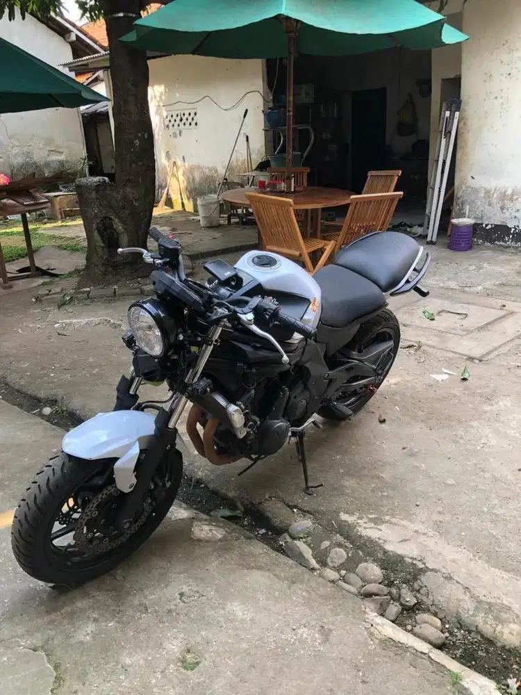 kawasaki ER6F 650cc