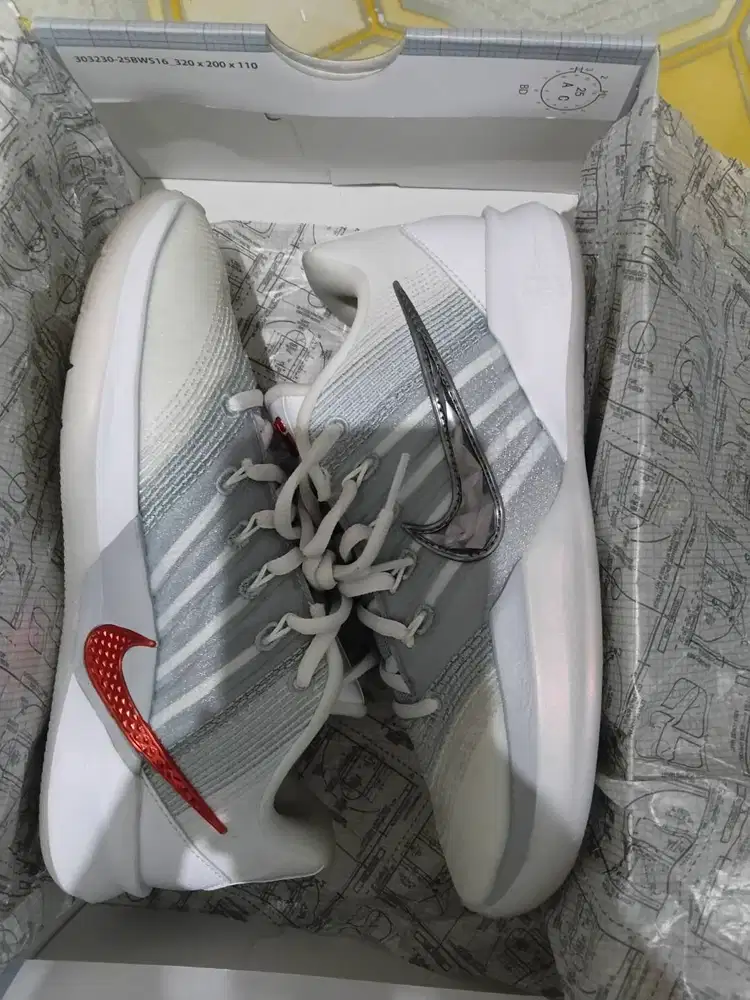 Jual Sepatu second Ori ( SABRINA 2 MVM EP)