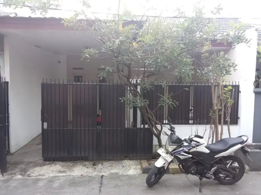 Disewakan Rumah Pertahun di Perumahan Bojong Menteng Indah