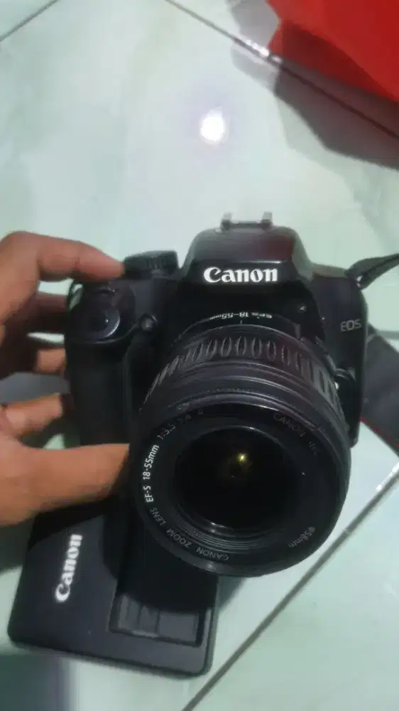 Kamera canon 1000D