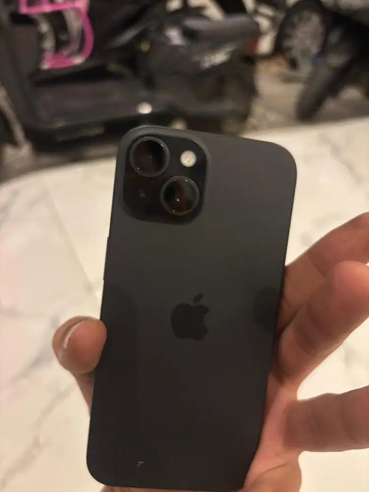 Apple iphone 15 128 black seken rasa baru