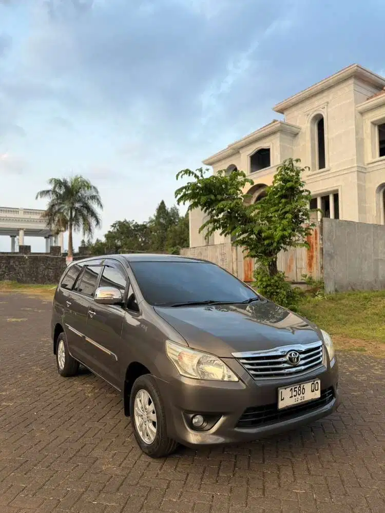 Toyota Kijang Innova G manual bensin 2013