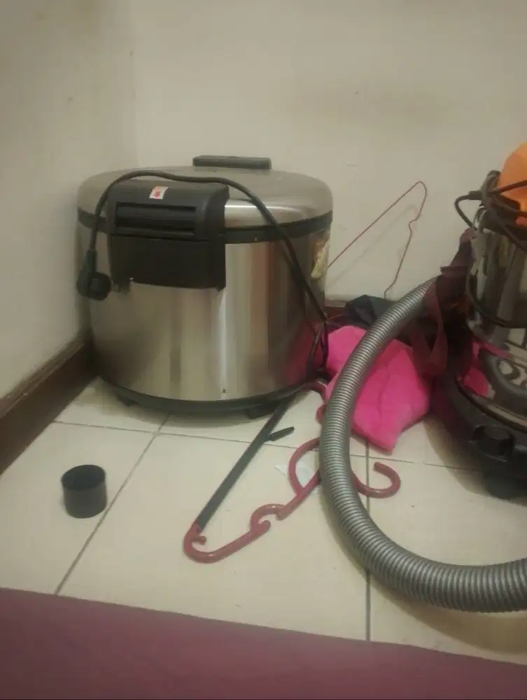 mau baru ga ada kardus , harga negoin ajah sewajarnya harga cocok angk