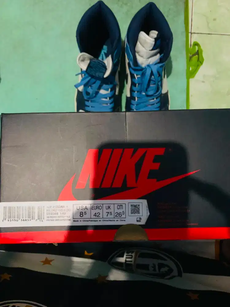 NIKE AIR JORDAN