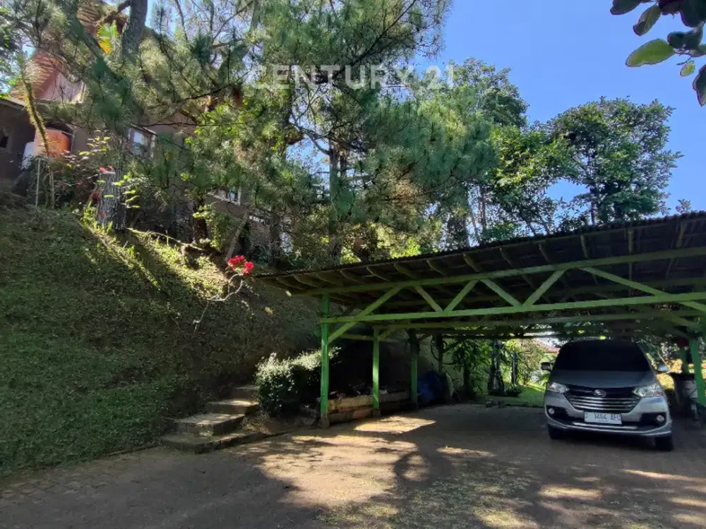 Rumah Villa Hitung Tanah Saja Di Jl. Cisatu Ciumbuleuit Bandung