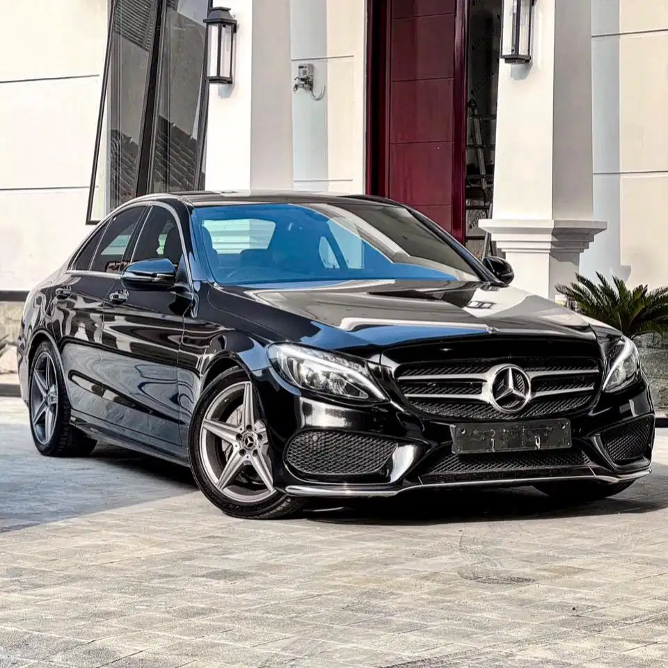 (CASH) Mercedes Benz C200 AMG W205 2017