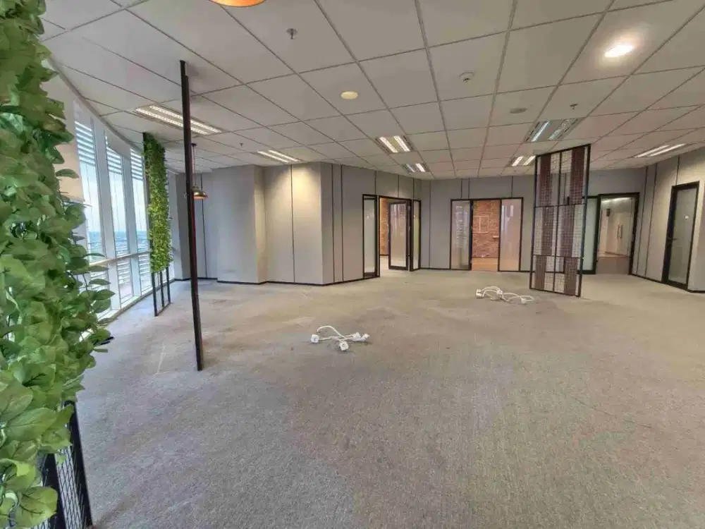 SOUTH QUARTER Simatupang office space Luas 325m2 semi bare condition mid floor tower A