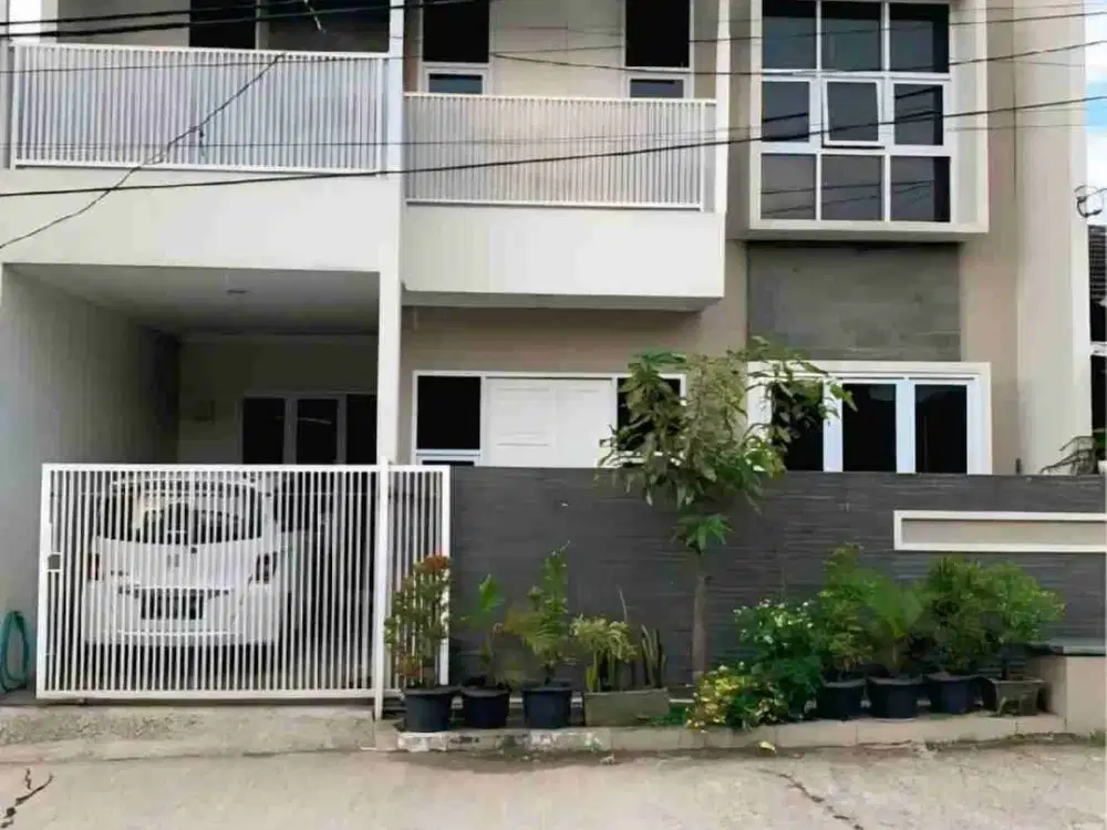Jual Rumah Full Furnished Cimareme Indah Padalarang | 3 Lantai, 5 KT, Dekat Gerbang Tol SHM