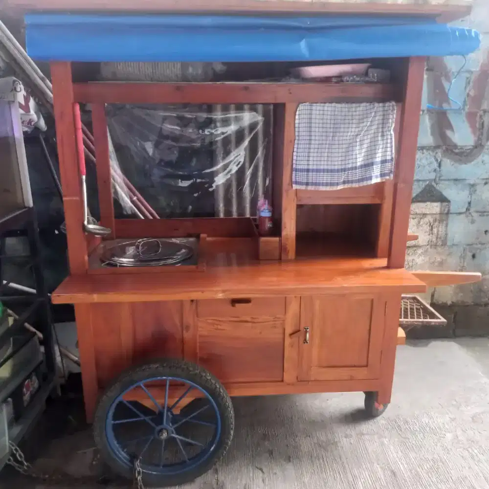 Dijual gerobak dorong mi ayam