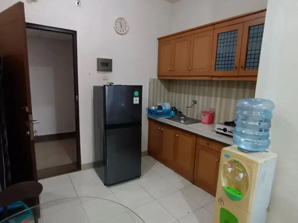 Apartemen 1 BR di Salemba Residence selangkah dari Sta Commuter Line Kramat dekat UI Salemba