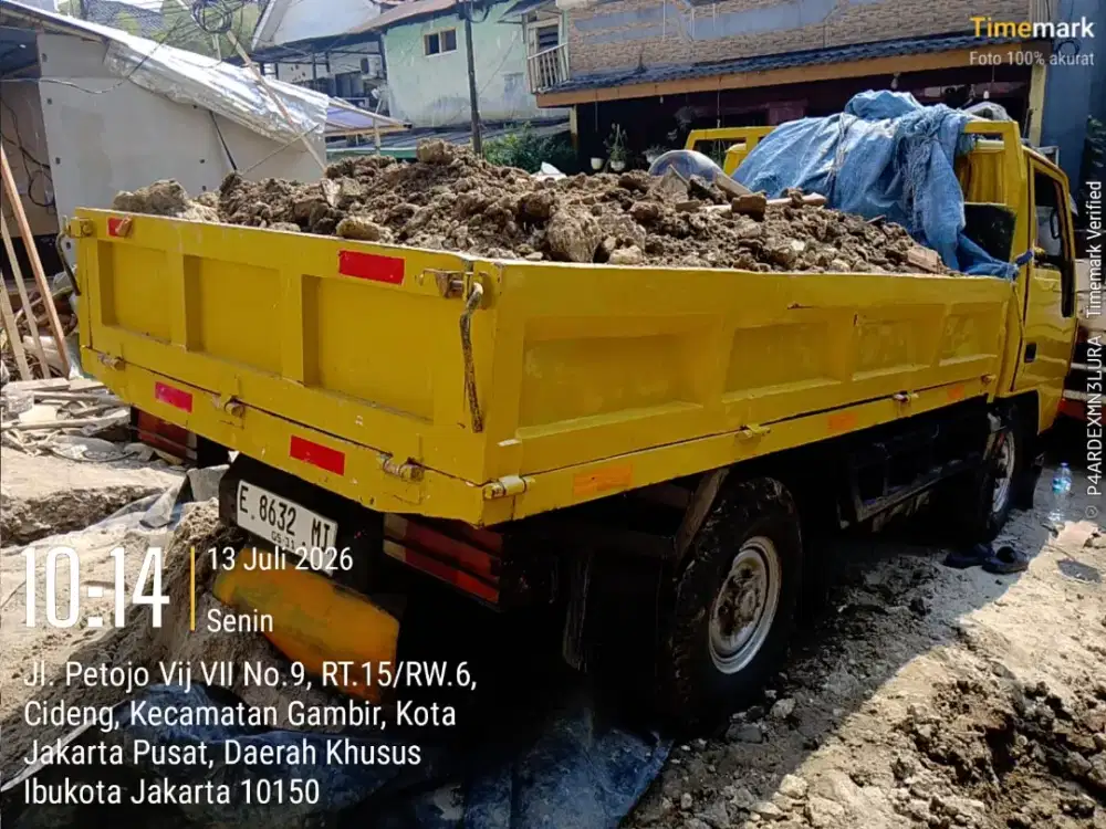 Jasa buang puing dan angkutan sampah