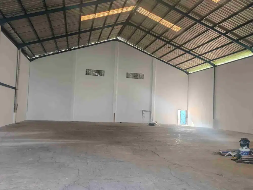 DISEWAKAN 1 UNIT GUDANG BERSIH
