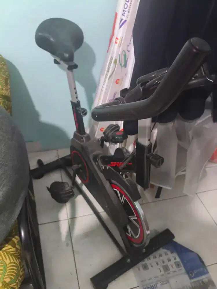 Sepeda statis bg sports