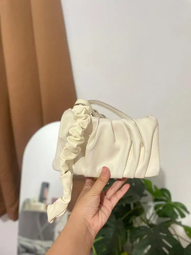 TAS SELEMPANG simpel