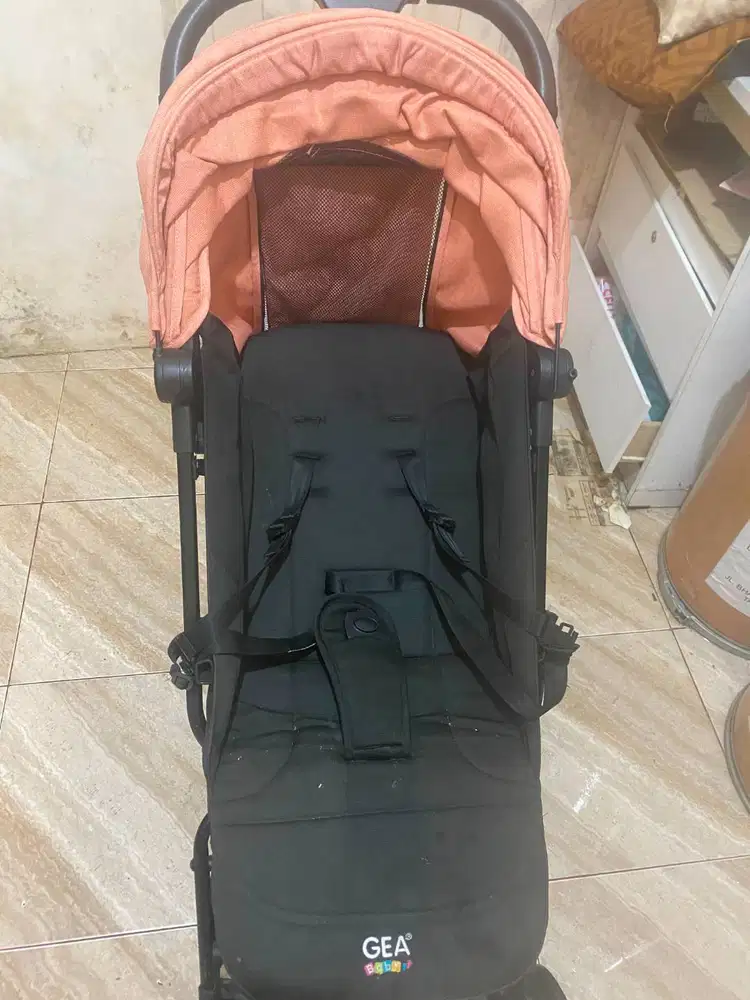 Dijual cepat stroller merk Gea baby