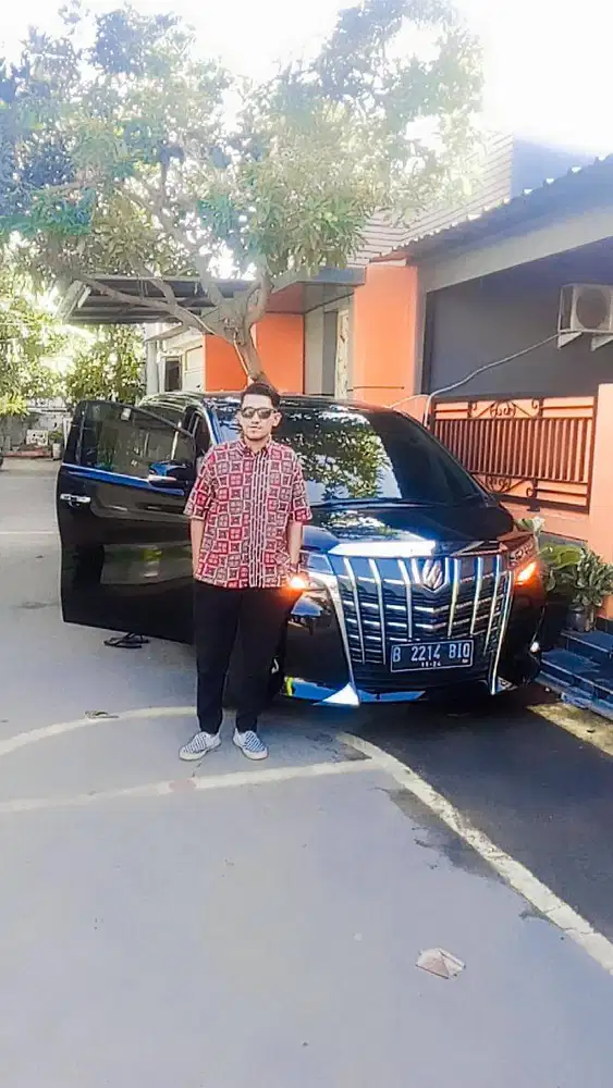 Cari lowongan driver pribadi atau direksi