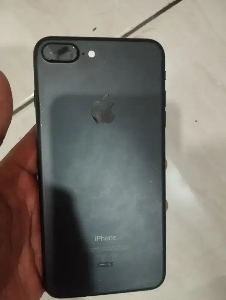 Iphone 7+128gb ibox, BH 100%, lengkap semua, nominus