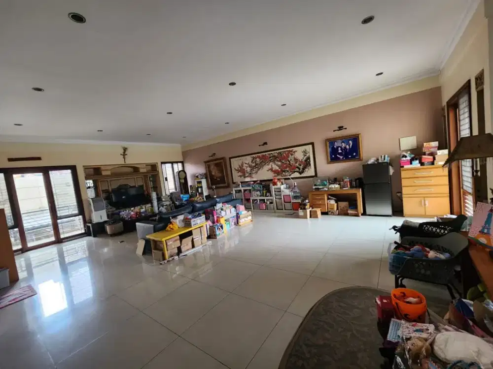 Rumah di Cluster Paling Lebar di Puri Indah Jakarta Barat