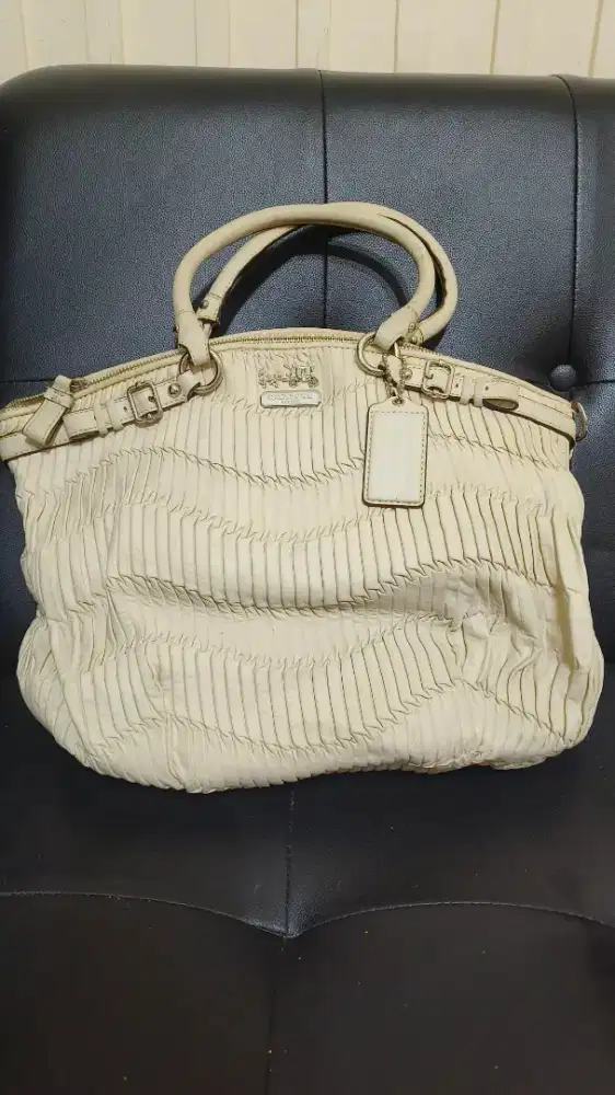 Tas Coach cream Asli