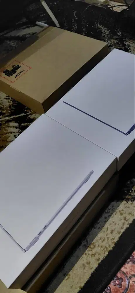 IBOX | MacBook Air M5 2026 13-Inch 16/512GB, Sky Blue & Midnight