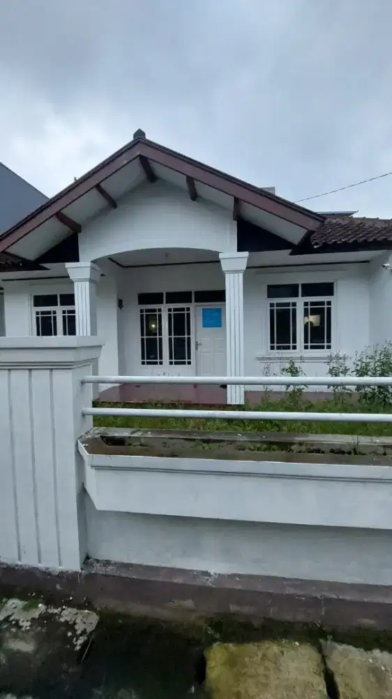Rumah strategis bisa kantor di cijagra Buahbatu Bandung