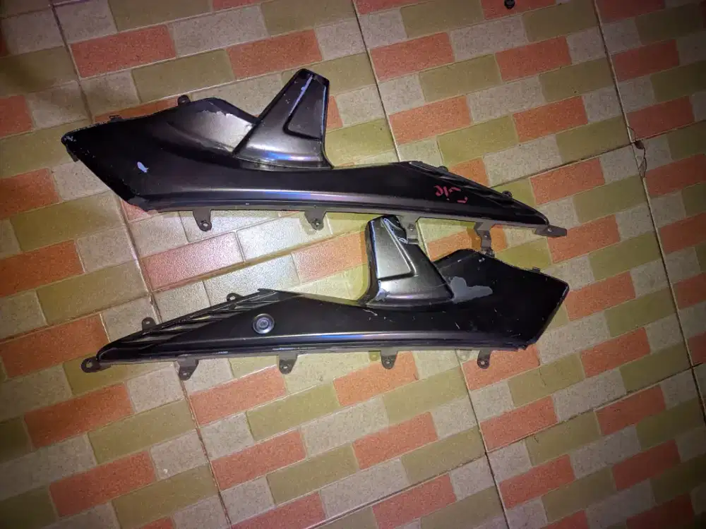 sambungan body vario 110 karbu