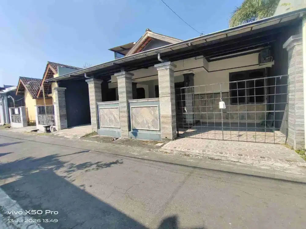 di jual cepat rumah kartosuro dekat superindo