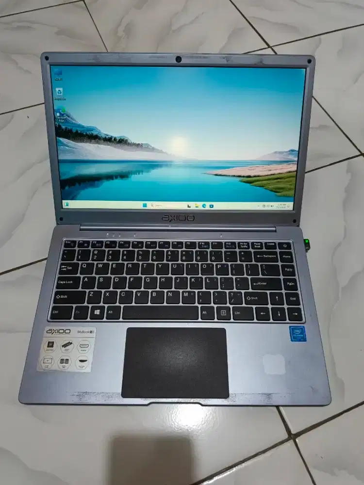 AXIOO MYBOOK 14E