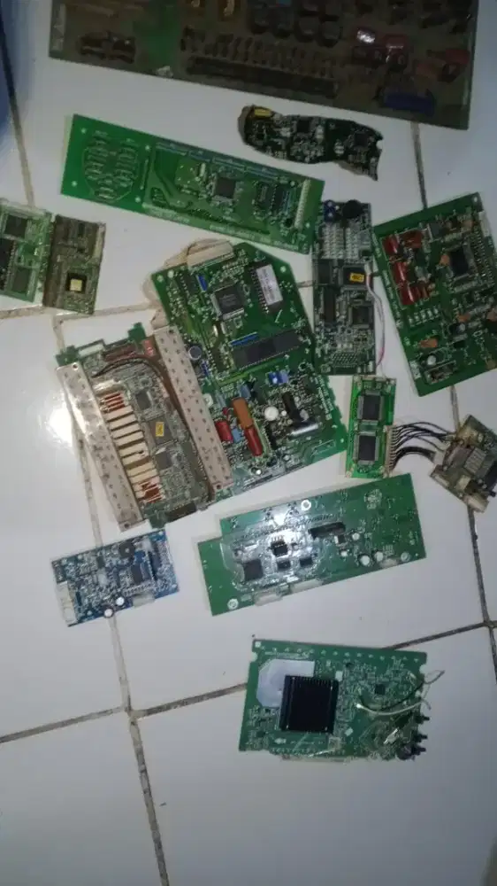 Dicari limbah limbah komponen pcb bekas