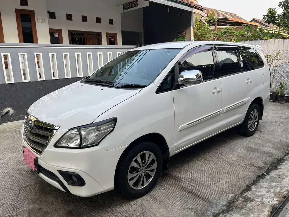 KM Rendah Innova 2015 MATIC White Putih Toyota Kijang