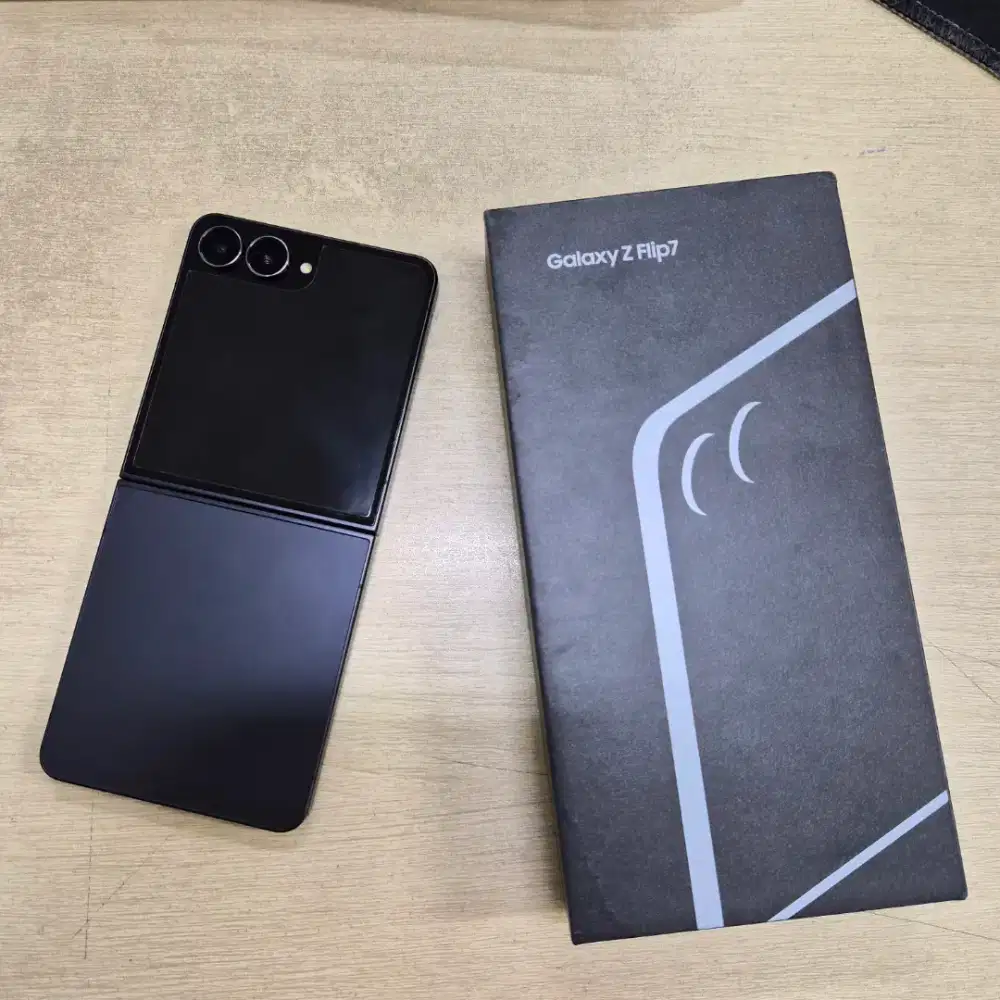 Samsung Flip 7 256GB Black SEIN
