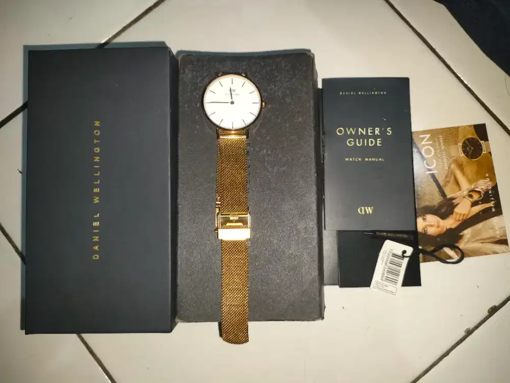Jam tangan dw ori