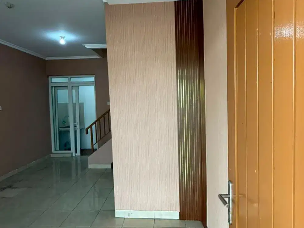 dijual rumah park residence, Lokasi strategis dekat pasar dan sekolah anak